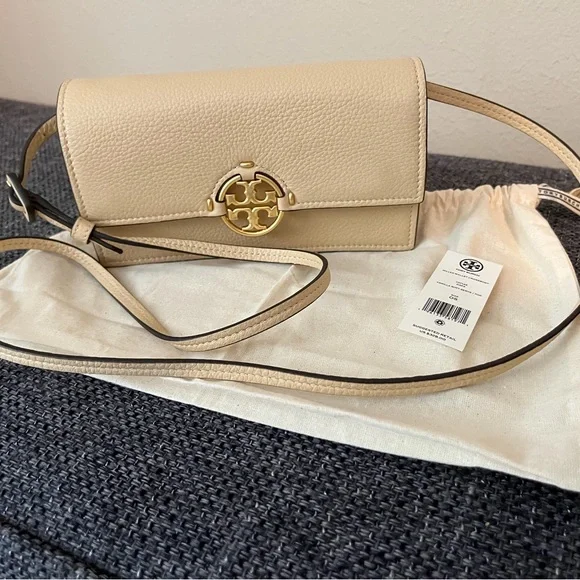 Tory Burch Miller Wallet Crossbody in Vanilla Soft Serve - Picture 1 of 15
